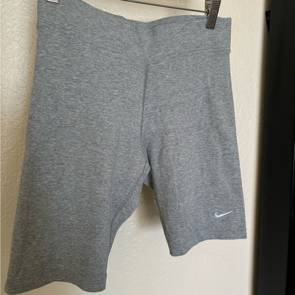 Nike Pants - Nike Biker short in Grey. Size Medium